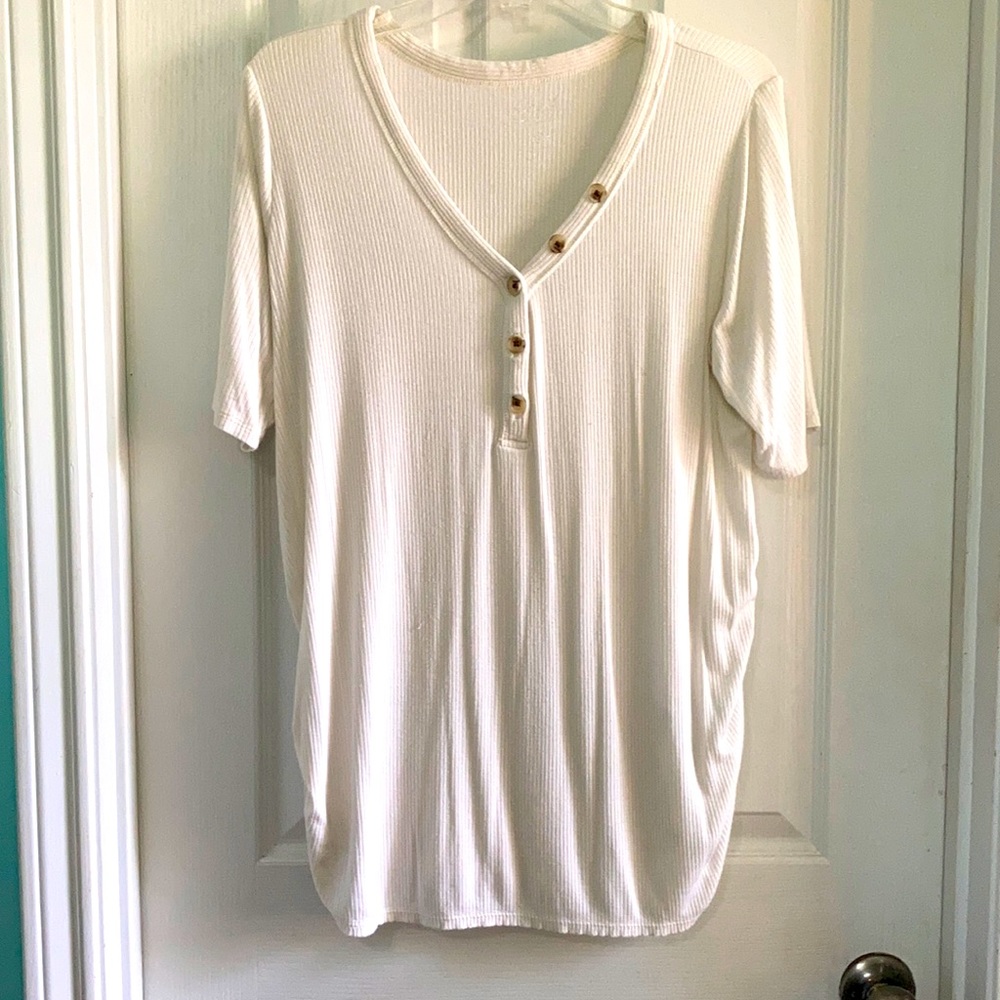 Isabel maternity ribbed tee. Size XL